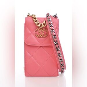 Fashion Pink Lambskin 19 Phone Holder Quilted Crossbody Bag